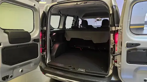 Renault Kangoo Ii 1.6 Sce Stepway 2025