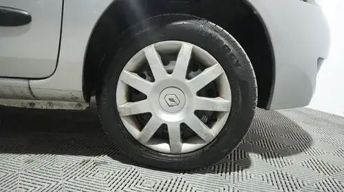 Renault Clio 1.2 Authentique Pack Ii 75cv 2012
