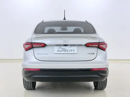 Fiat Cronos 1.8 PRECISION L21 2022