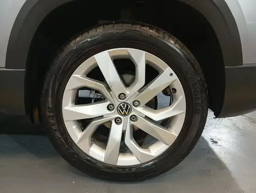 Volkswagen Taos 1.4 250 Tsi Comfortline At L/24 2024