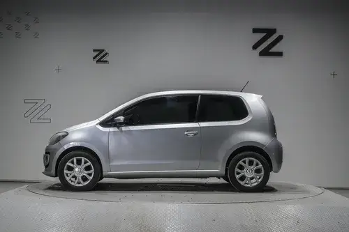 Volkswagen Up! 1.0 High Up! 75cv 2016