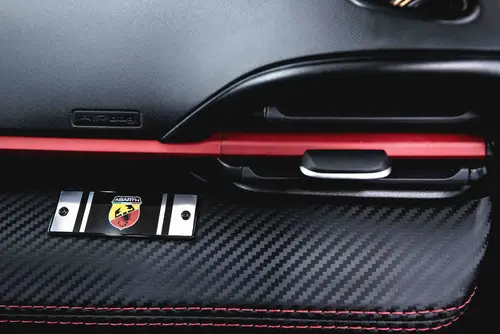 Fiat FASTBACK 1.3 T GSE ABARTH AT6 L24 2025