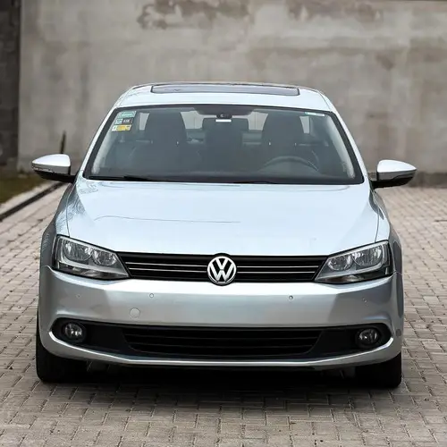 Volkswagen Vento 2.0 TDI LUXURY DSG L11 2012