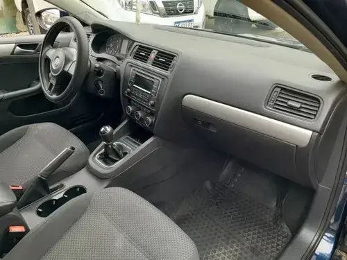 Volkswagen Vento 2.0 Advance I 110cv 2013