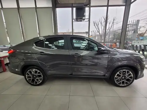 Fiat FASTBACK Turbo 2026