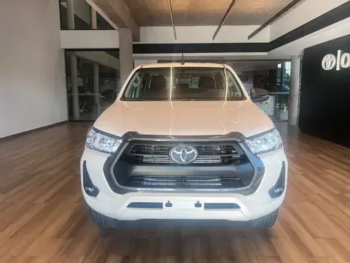 Toyota Hilux Pick-Up 2.8 Cd Sr 204Cv 4X4 At 2026