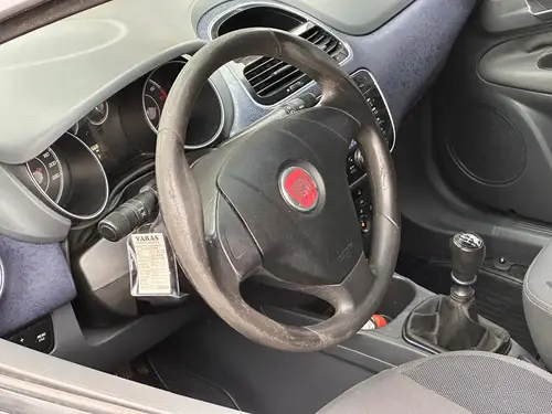 Fiat Punto 1.4 Attractive 2013