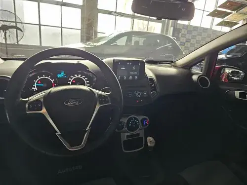 Ford Fiesta Kinetic Design 1.6 Se Powershift 120cv 2018
