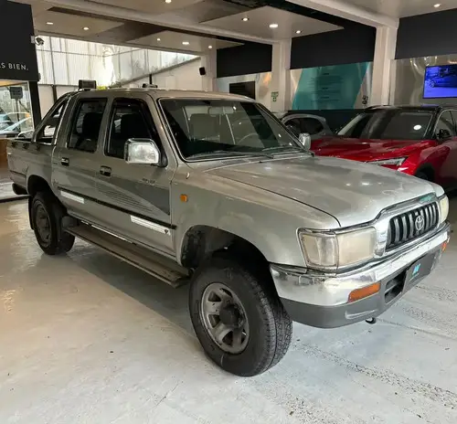 Toyota Hilux 3.0 CD 4x2 2004
