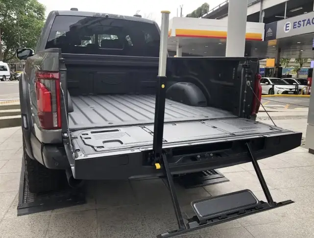 Ford F-150 RAPTOR 3.5L V6 ECOBOOST 4X4 AT 2025