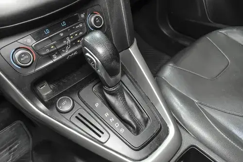 Ford Focus III 2.0 Sedan Se Plus At6 2018