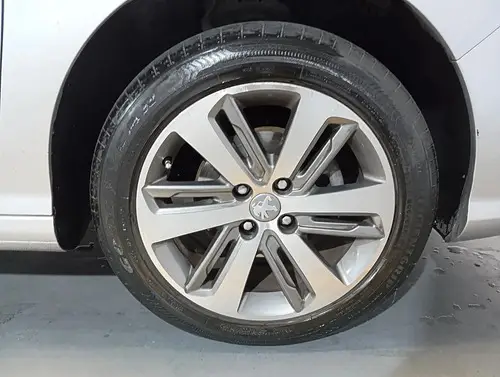 Peugeot 308 1.6 Hdi Feline 2020