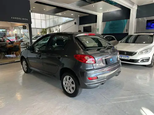 Peugeot 207 Compact Allure 1.4 MT 2015