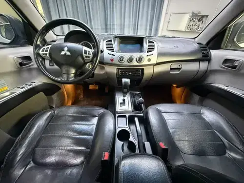 L200 3.2 Cab Doble 4wd Cr 170cv At 2016