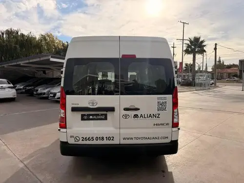 Toyota Hiace 2.8 Furgon L2h2 2023