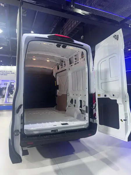 Ford TRANSIT FURGON MEDIANO TE (L2H3) 2026