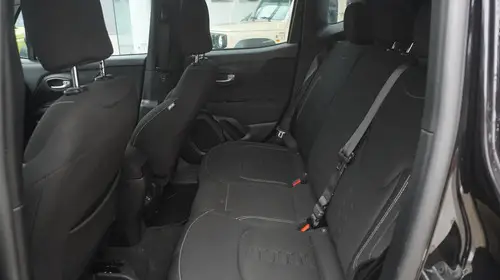 Jeep Renegade 1.8 Sport At6 2025