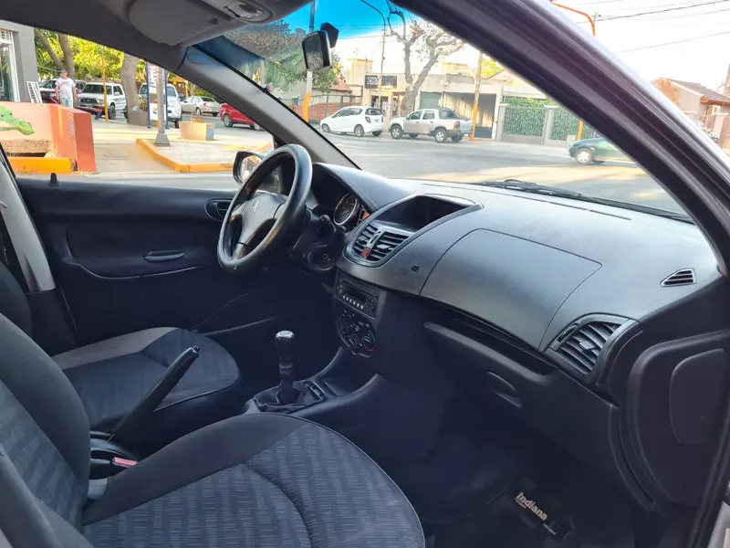 Peugeot 207 XR 1.4 2009