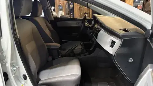 Toyota Corolla 1.8 Xli Mt 140cv 2016