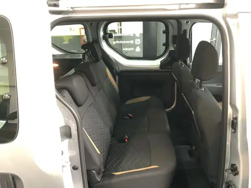 Renault Kangoo Ii 1.6 Sce Stepway 2026