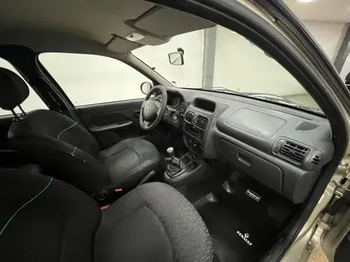 Renault Clio 1.2 Mio Confort Plus Abc 2015