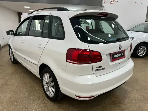 Volkswagen Suran 1.6 Imotion Highline 2015