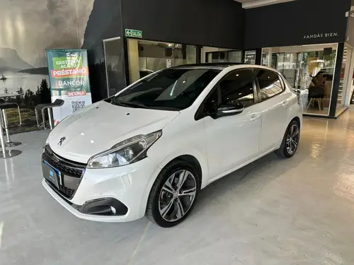 Peugeot 208 GT 1.6 THP MT 2019