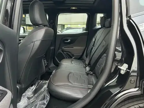 Jeep Renegade 1.3T Sahara At6 Fwd 2026