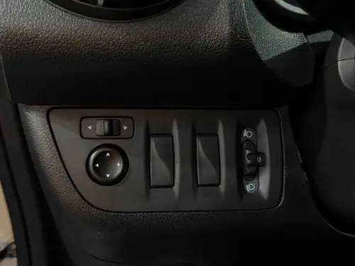 Renault Kwid 1.0 Sce 66Cv Iconic Bitono 2025