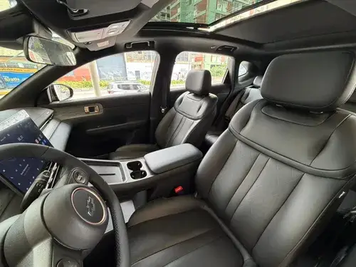 Chevrolet Captiva phev 1.5 Phev Premier 2025