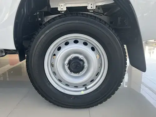 Toyota Hilux Pick-Up 2.4 Cd Dx 150cv 4x2 2026