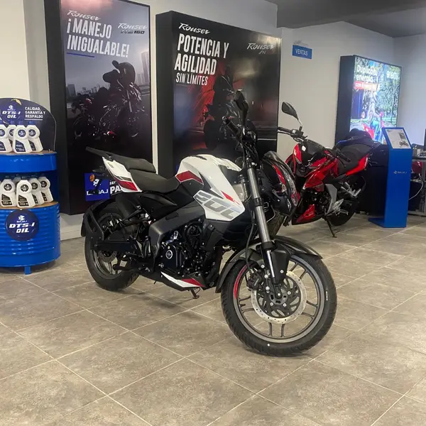 Bajaj Rouser Ns200 Street 2026