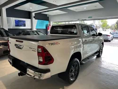 Toyota Hilux SRV 4x2 AT 2023