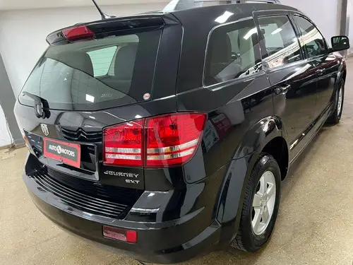 Dodge Journey 2.4 Sxt Atx (3 Filas) 2011