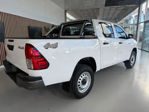 Toyota Hilux Pick-Up 2.4 Cd Dx 150Cv 4X4 At 2026