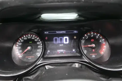 Fiat Cronos 1.8 16v Precision 2018