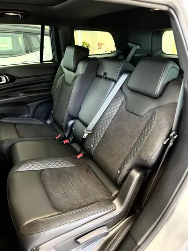 Jeep Commander 2.0 Gme Blackhawk 4X4 At9 2026