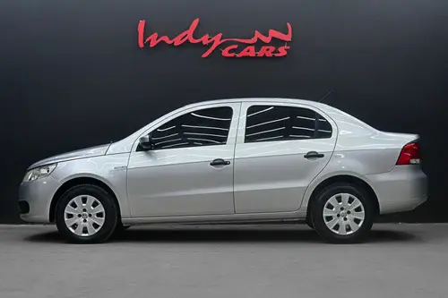 Volkswagen Voyage 1.6 Comfortline 101cv 2011