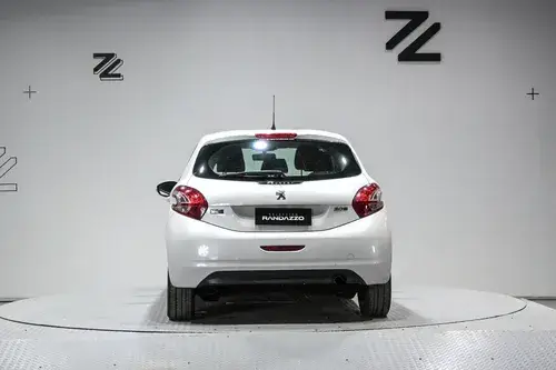 Peugeot 208 1.5 Allure Touchscreen 2016