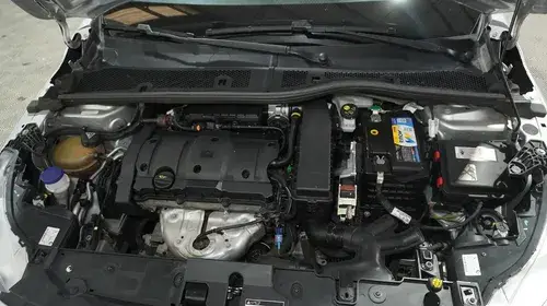 Peugeot 208 1.6 Allure 2021
