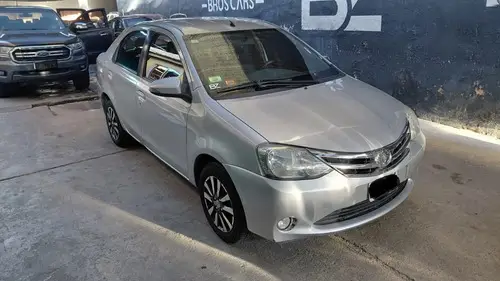 Toyota Etios 1.5 Sedan Platinum 2015