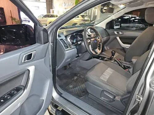 Ford Ranger 3.2 Cd 4x4 Xlt Tdci 200cv At 2015