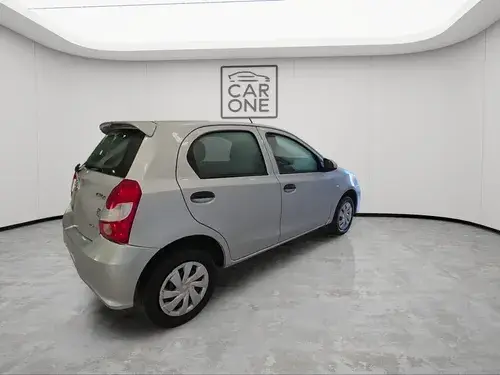 Toyota Etios 1.5 X MT6 5P 2023