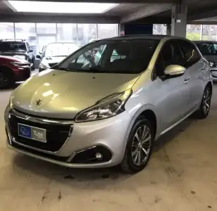 Peugeot 208 1.6 Feline 2017