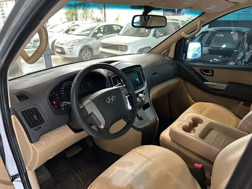 Hyundai H1 2.5 12 Pas Minibus Turbo At 2017
