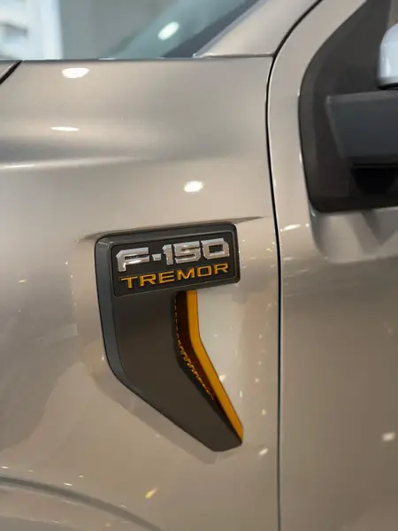 Ford F-150 TREMOR 5.0L V8 4X4 10AT 2025