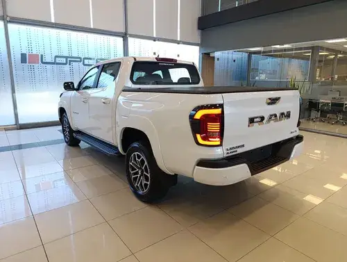 RAM Dakota 2.2Td Laramie 4Wd At8 2026