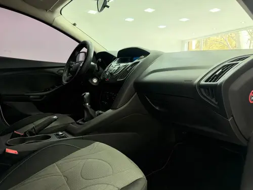 Ford Focus III 1.6 S 2015