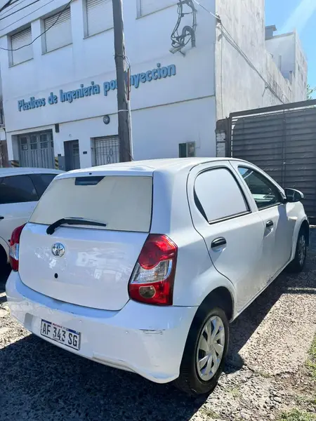Toyota Etios Aibo Full Cgnc 5ta generación 2022