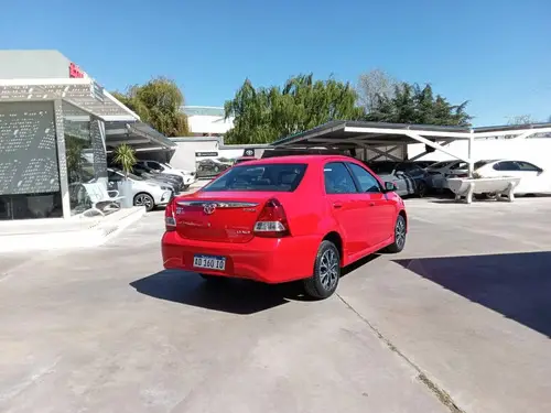 Toyota Etios 1.5 4p Xls 4at L18 2018
